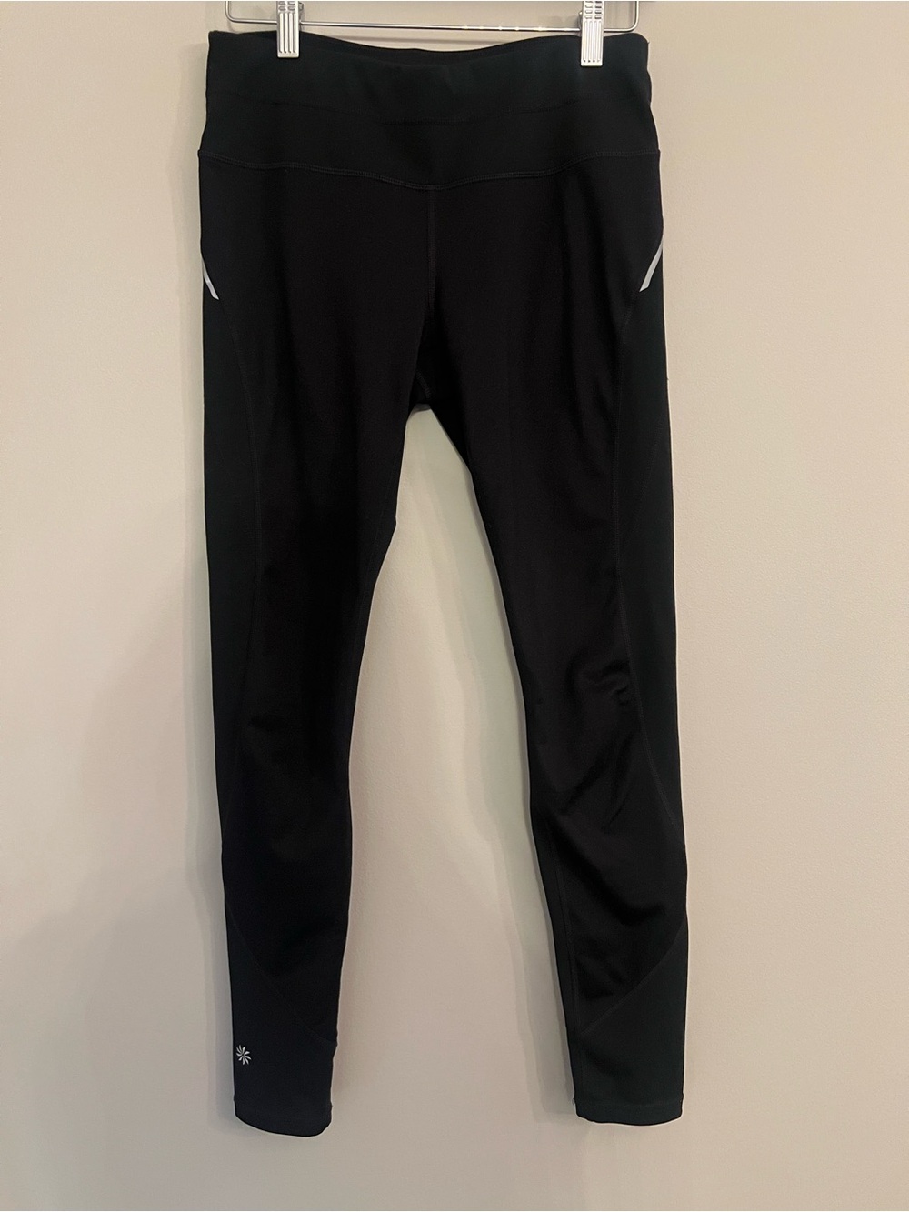 Athleta Black High Rise Running Leggings Zip Pocket Reflective